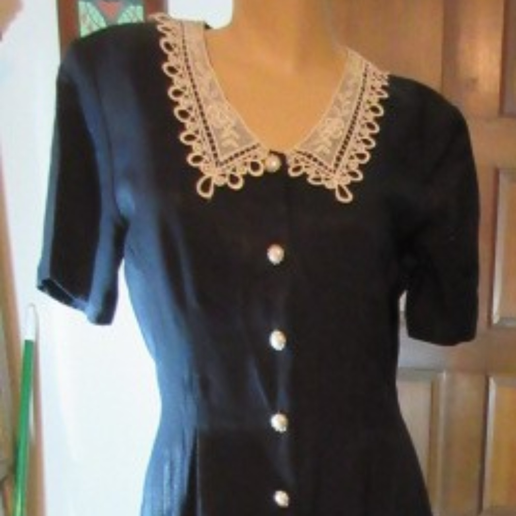 Be Smart Short Sleeve Dress Lace Collar Long 9/10